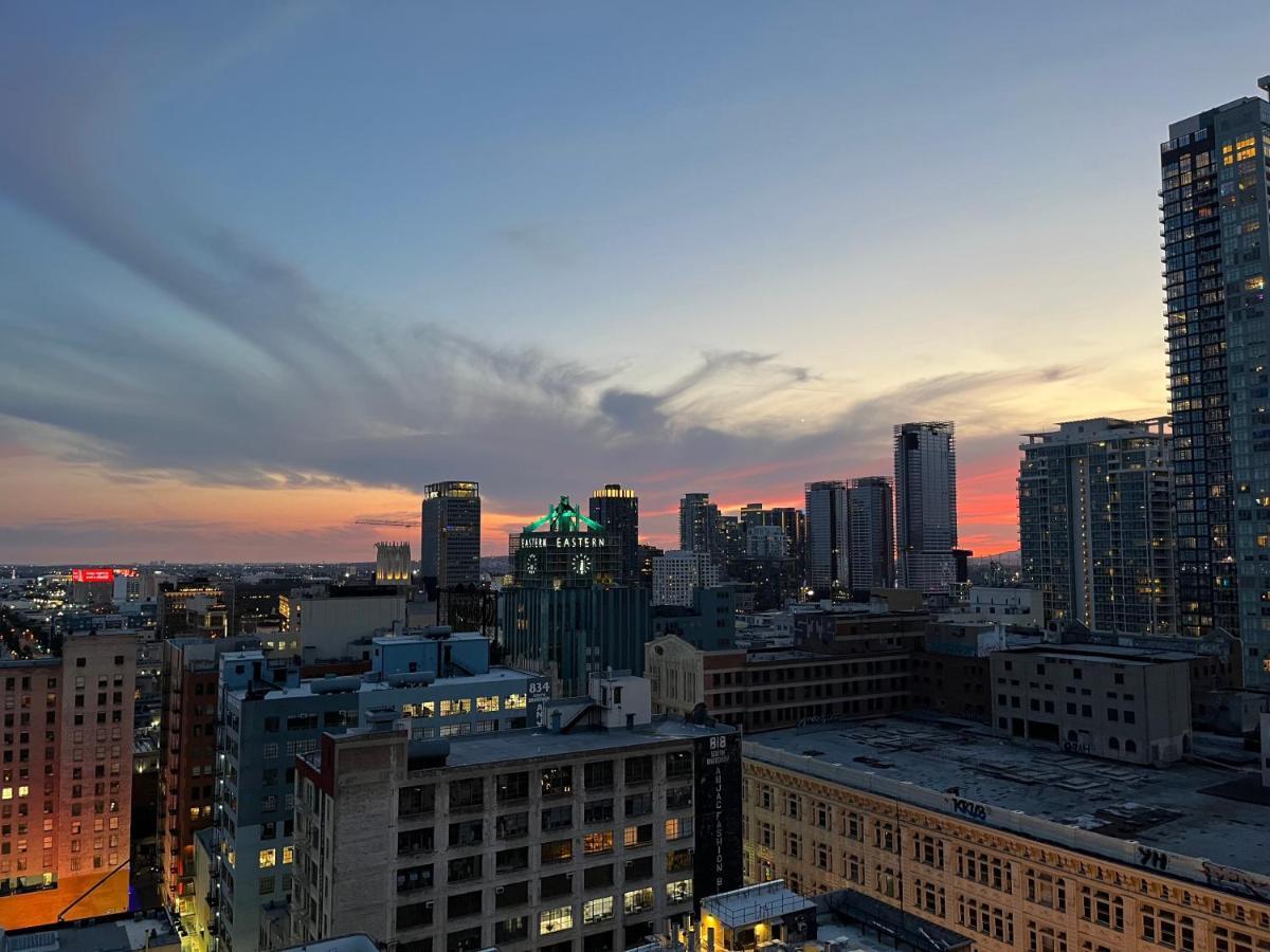 Top Floor 3 Bed 3 Bath Penthouse Living In Luxury Los Angeles Eksteriør bilde