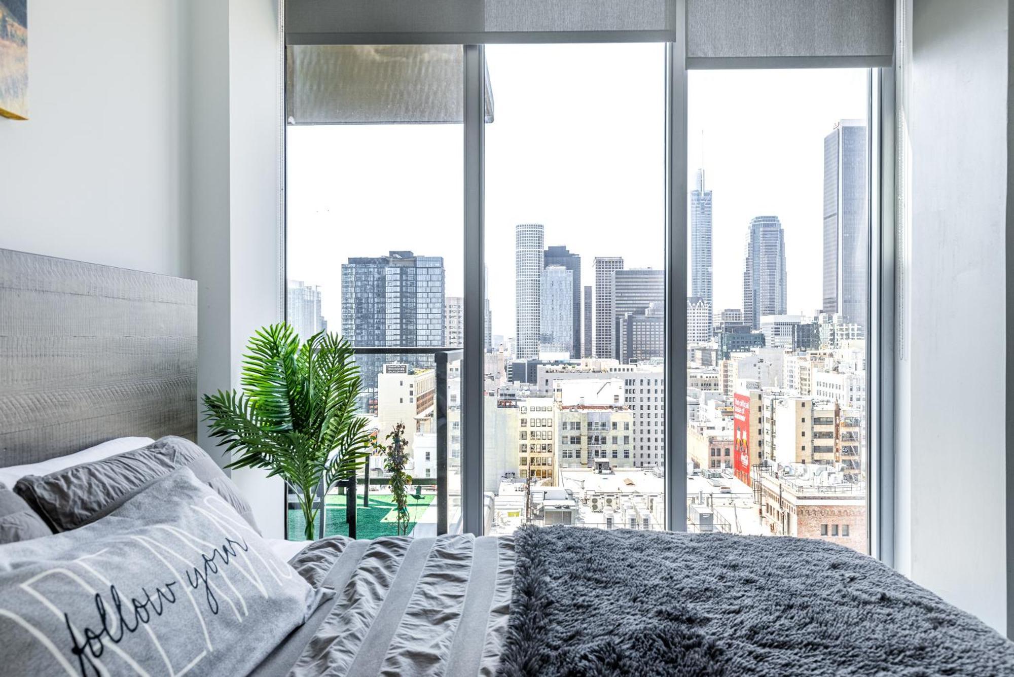 Top Floor 3 Bed 3 Bath Penthouse Living In Luxury Los Angeles Eksteriør bilde